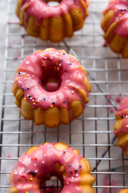 4” Bundt Babycakes (12 guests)